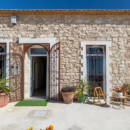 Casitas Del Mar *